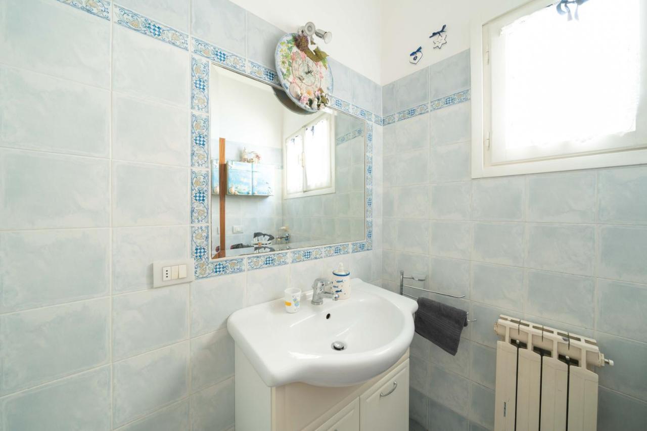 شقة Nel Cuore Della Cittadina Termale Maison M&V مونتيكاتيني تيرمي المظهر الخارجي الصورة