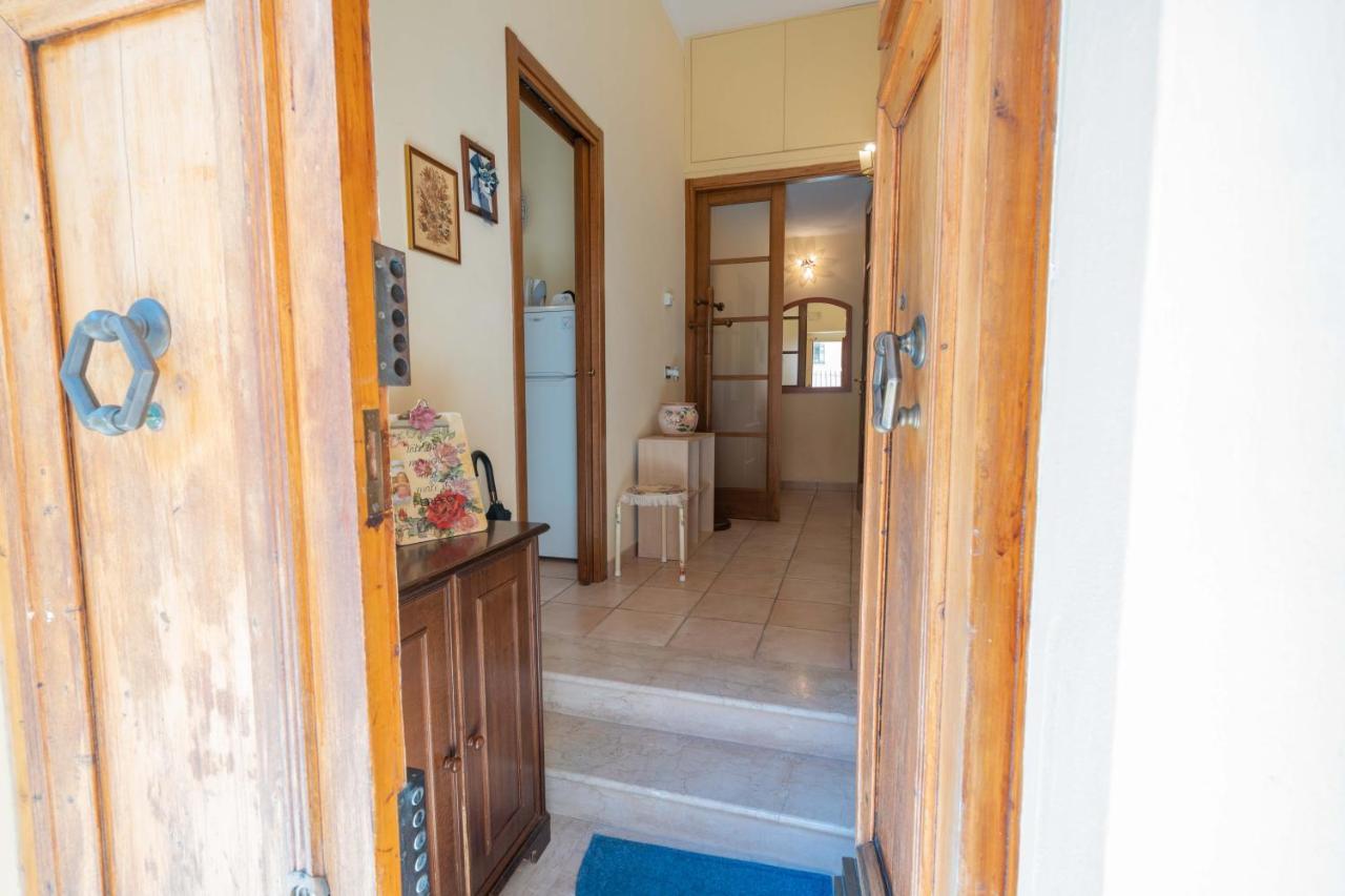 شقة Nel Cuore Della Cittadina Termale Maison M&V مونتيكاتيني تيرمي المظهر الخارجي الصورة